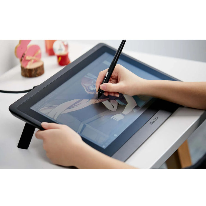 تابلت Wacom Cintiq 16 Creative Display Full HD Pen مع حامل ExpressKeys، وضع الدقة، حلقة تعمل باللمس - أسود 